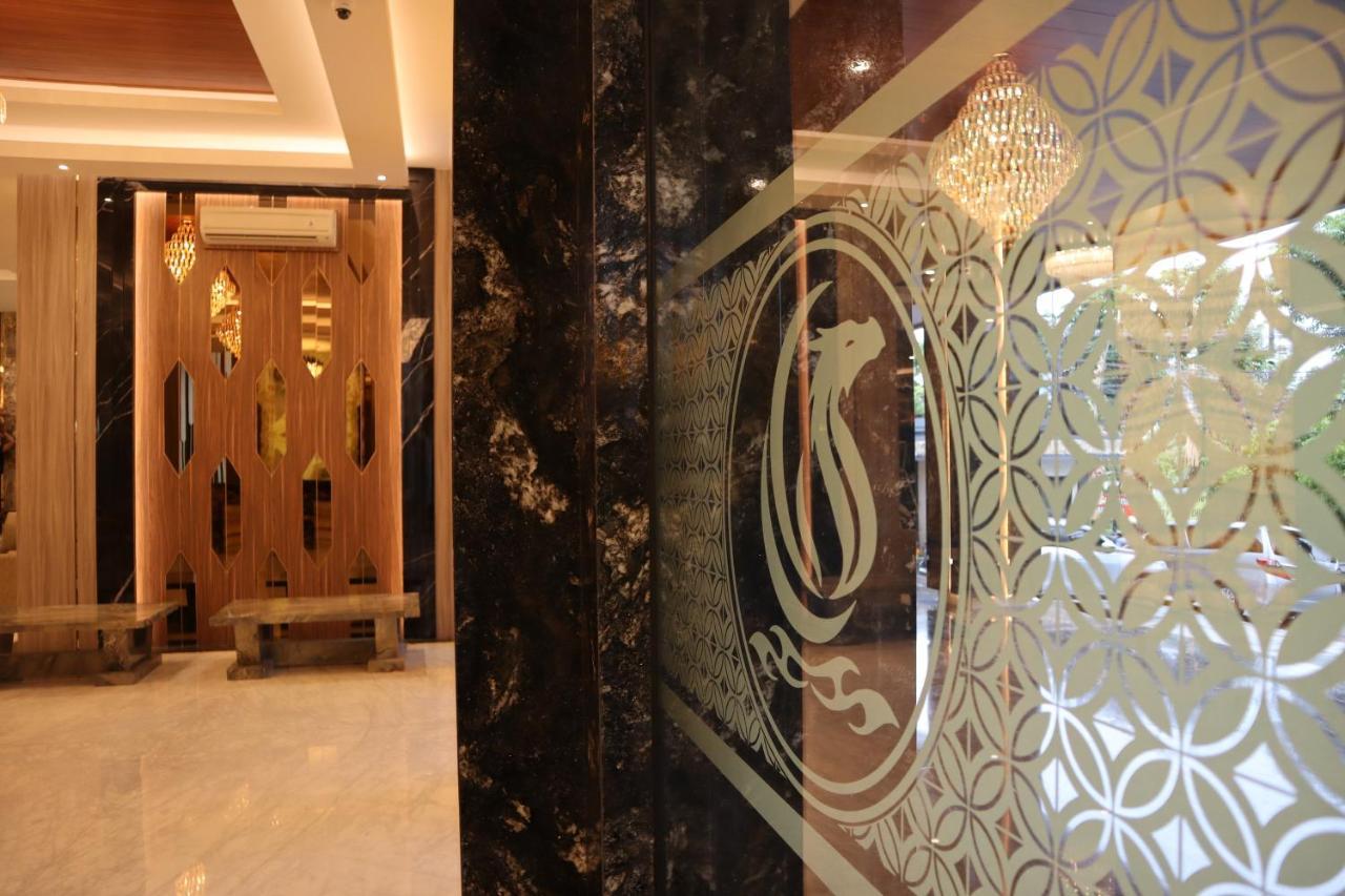 Dream Of Aventus Hotel Kuta กูตา ภายนอก รูปภาพ